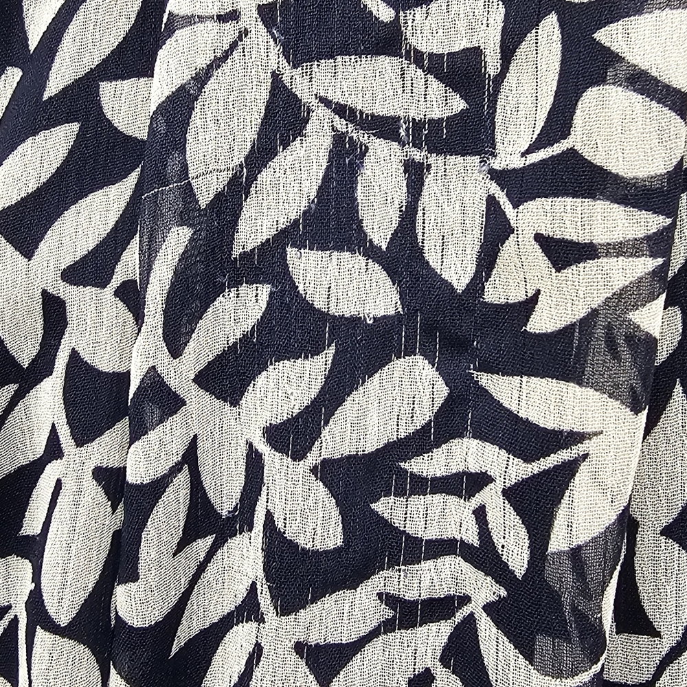 Dressbarn Women's Navy White Leaf Print Faux Wrap Dress Size 14 Boho - Picture 12 of 13